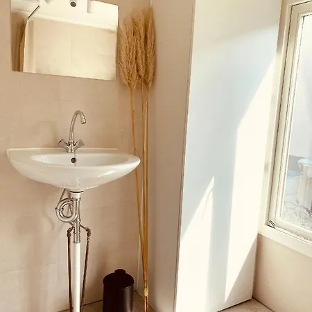 Casita Aan Zee 2 Slaapkamers 2 Badkamers 3 Min Zee زاندفورت